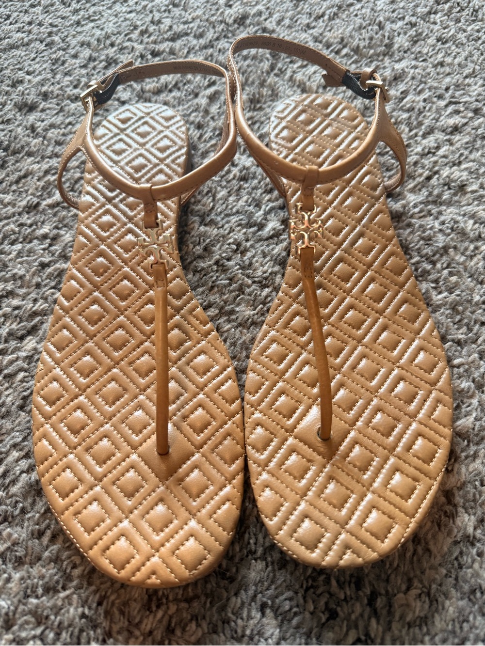 Tory Burch Quilted T-Strap Sandals in Tan with Gold Logo - Picture 7 of 7
